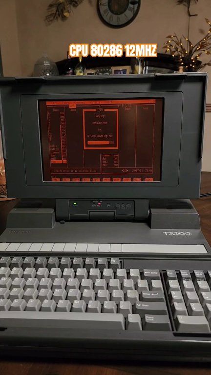 Notebook Toshiba J-3100GT SX 🇯🇵 Intel 386SX 4MB Ram 80s