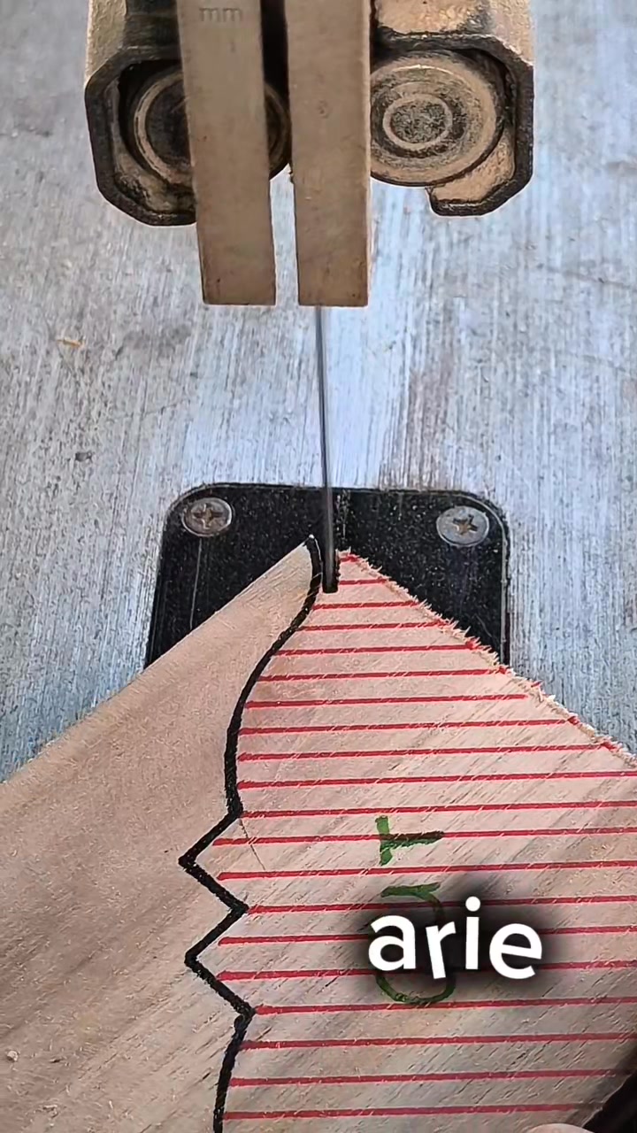 Carpenter's skill in cutting line pattern #fblifestyle #woodcraft # ...
