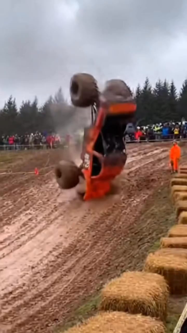 Downhill Inversion Barrel Roll Escape #monstertruck | Wish Me | Facebook
