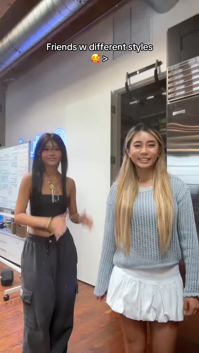 We love collabs #girls #trends #fitspo | Rayray22 | Facebook