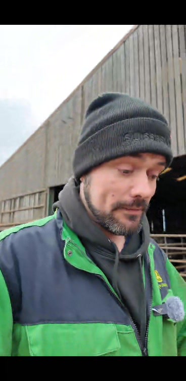 Fire and our Gates got STOLEN! Cattle Hurdles #iae #bateman # ...