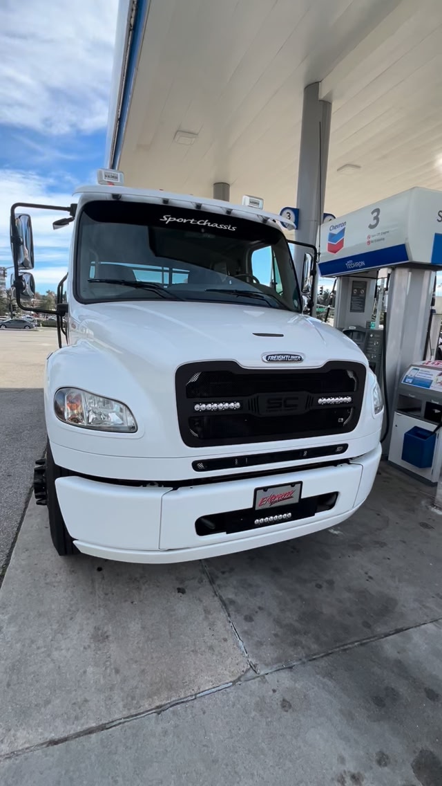 💥FOR SALE💥 2012 SportChassis RHA 114. Custom upgrades include, black ...