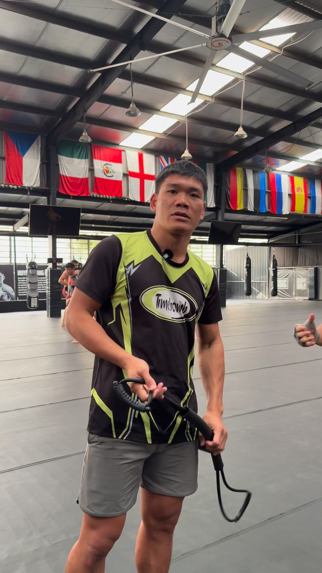 https://muaythaisaigon.com/day-khang-luc-cao-su-tang-cuong-toc-do-dam ...