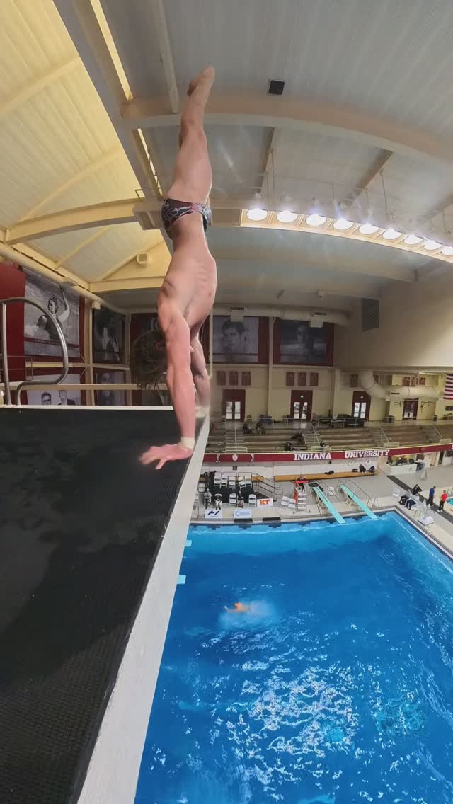 Balance and bravery from @michael.andriyuk_ launching into his armstand ...