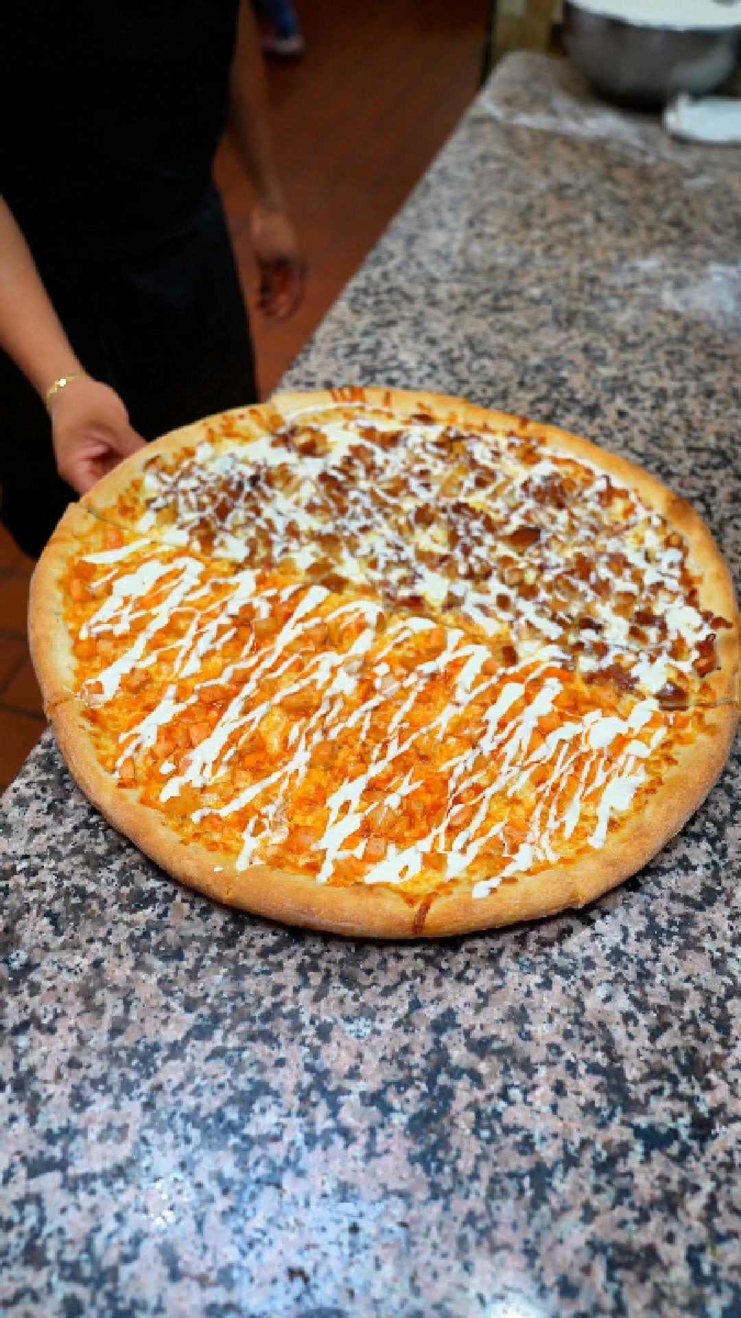 ピザ13点 J&J South Philly Pizza | Philadelphia PA