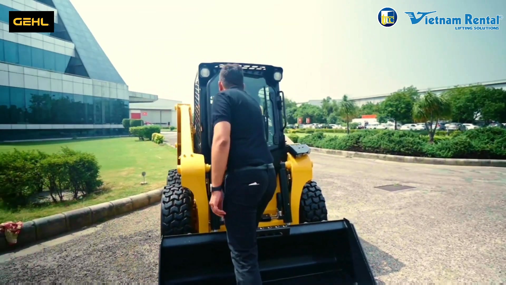 Unbox Gehl Skid Loader R164 & R180 – nhỏ gọn mà “chất ...