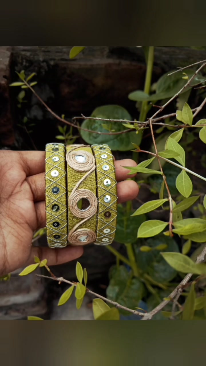 Silk thread bangles tutorial with mirror and sequence 🩷 চুড়ি টি তে ...
