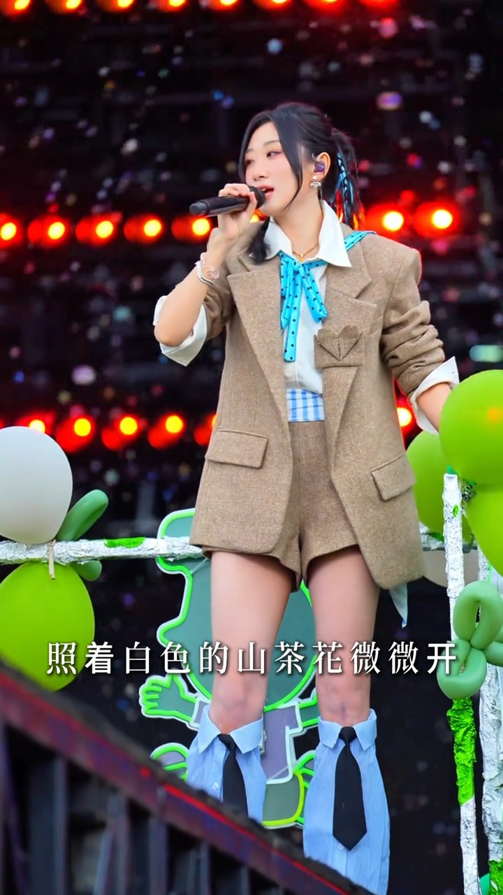 【舞台直拍】王宇宙演唱《若月亮没来》，一起聆听这份跨越宇宙的深情回响！ Cr：王宇宙官方抖音 #王宇宙 | 中国新歌声 SING CHINA ...