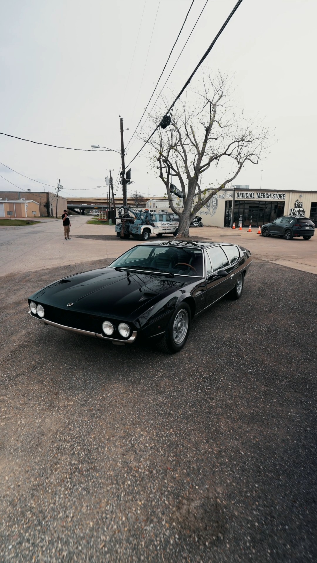 Named after a bullfighter's sword. Powered by a V12. Seats 4. The