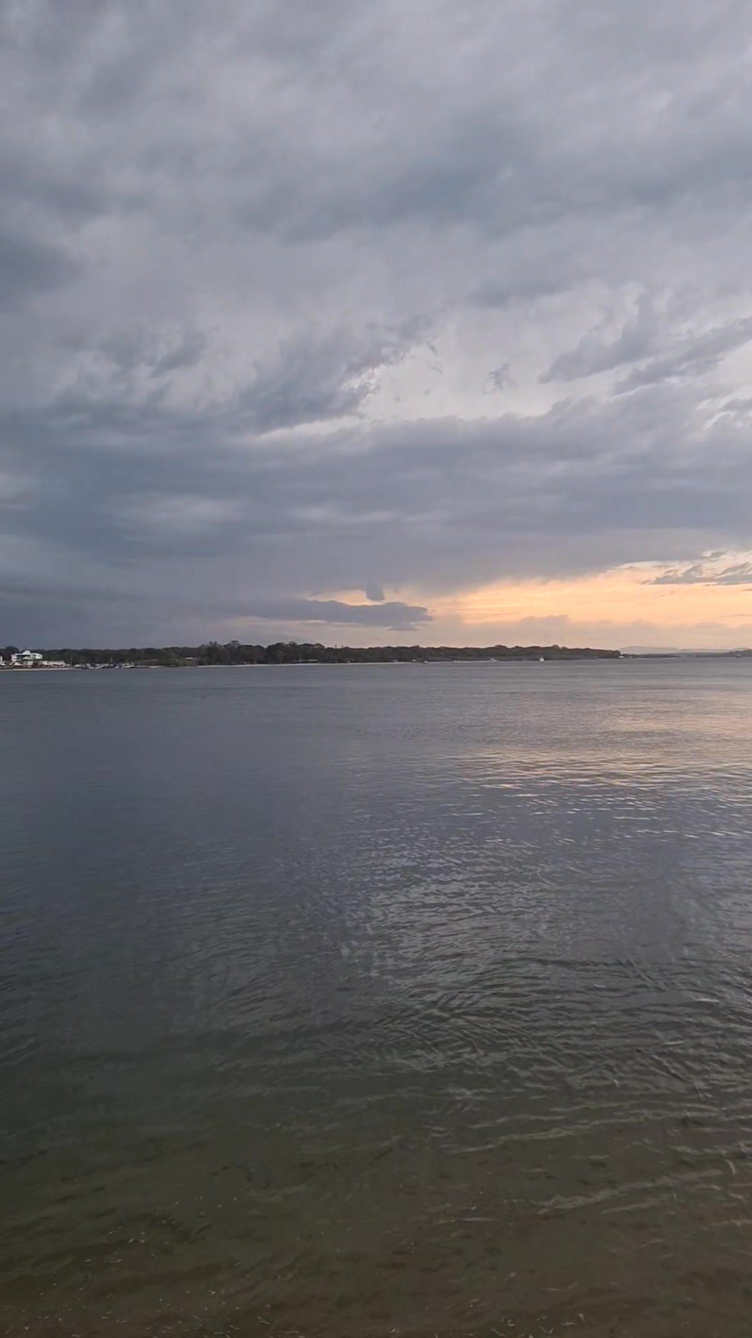 Storm about an hour out. 1/11 | Bribie Island Boat and Water Hire ...