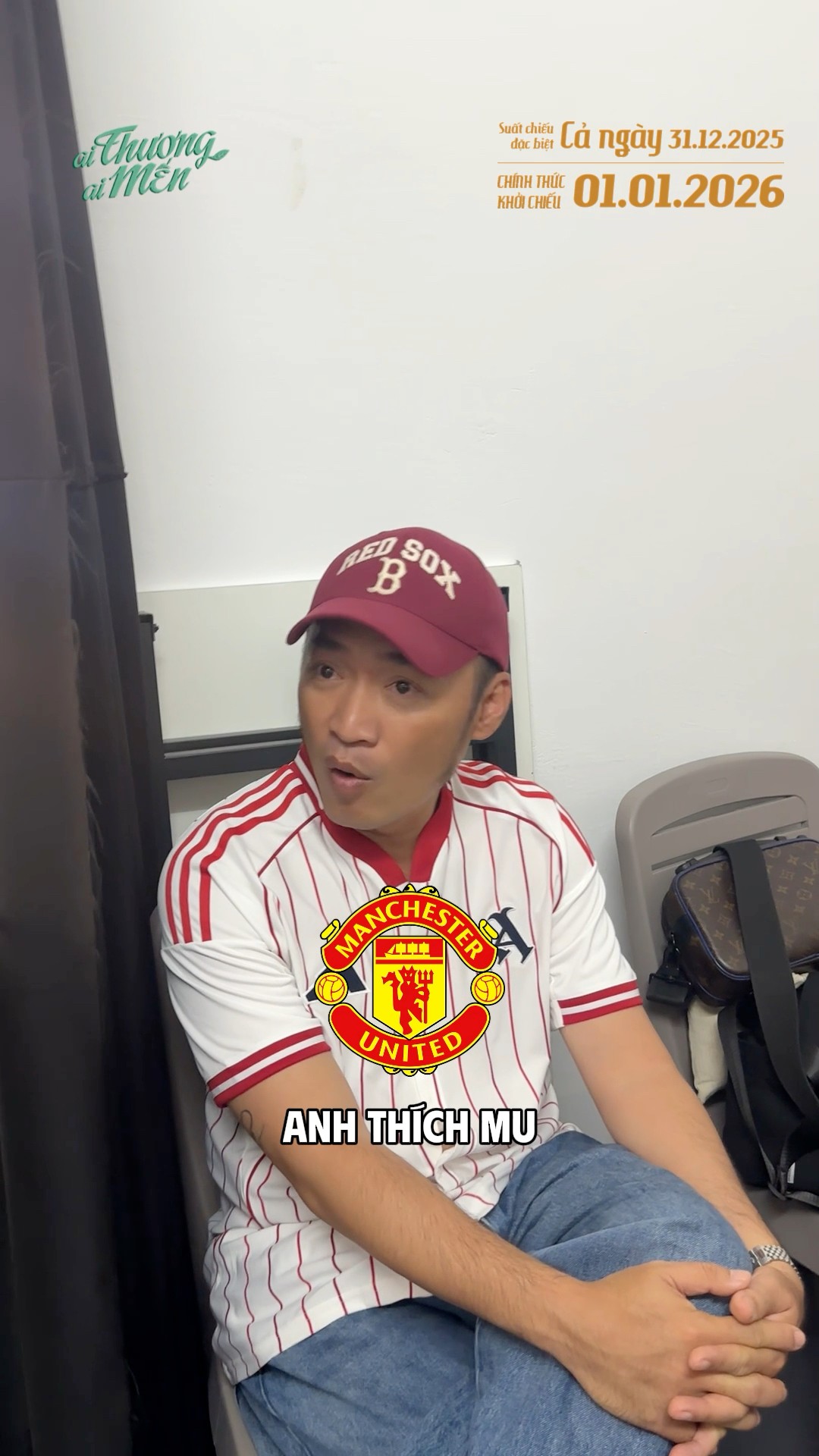 Thằng Andy dễ thương, thấy tui thích MU nên nó chưa bao giờ mua đúng ...
