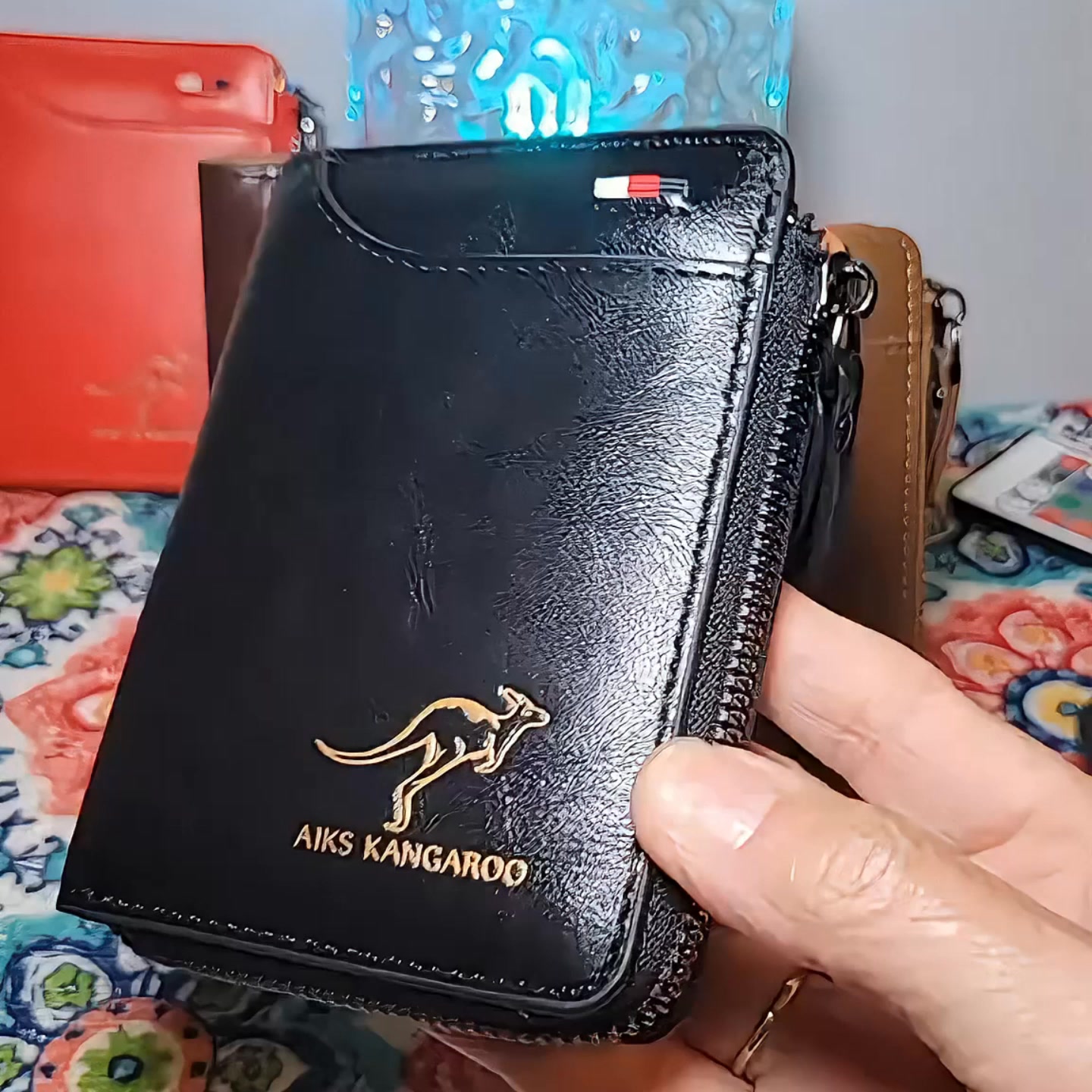 👋 Tired of bulky, messy wallets? Meet your new everyday essential — the ...