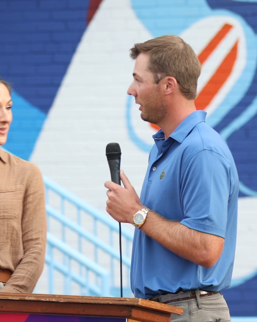 Brightening the community through art 🎨 Two-time defending Valspar ...