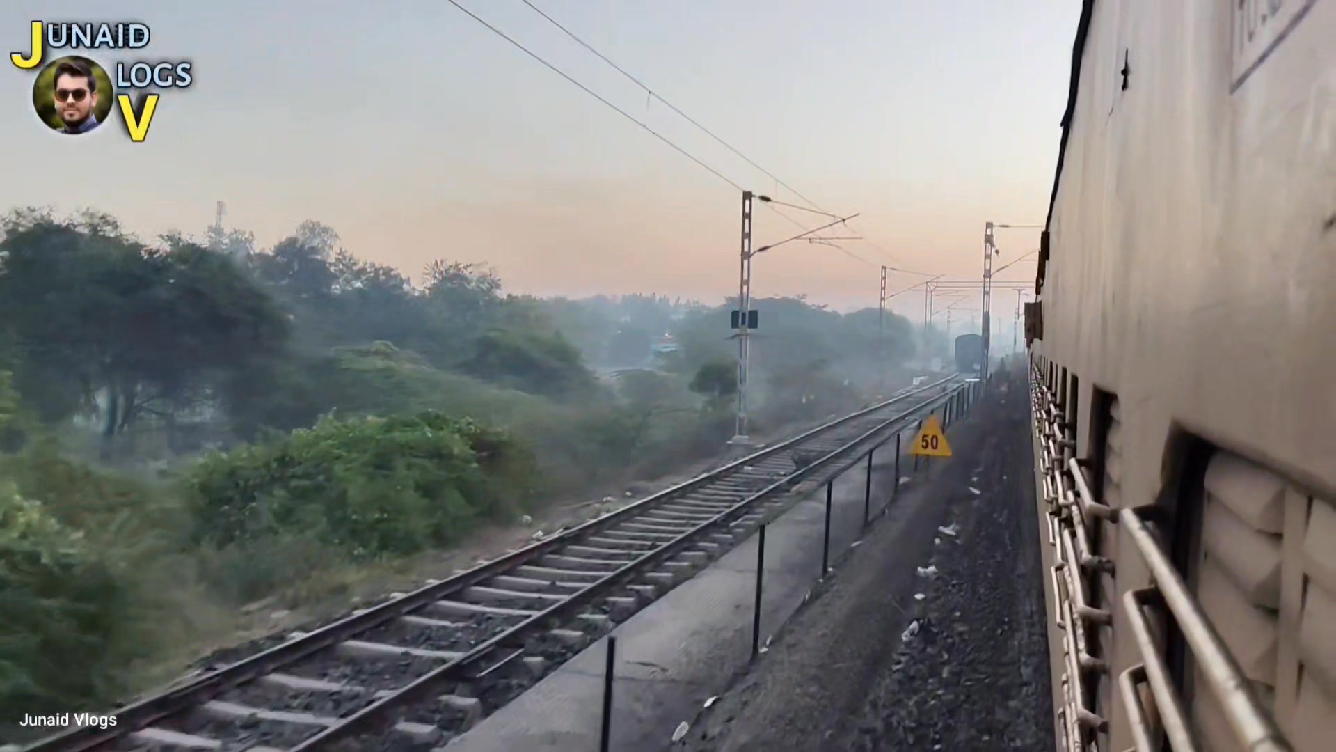 Mumbai To Nanded : Full Journey : 17612 Mumbai CSMT - Hazur Sahib ...