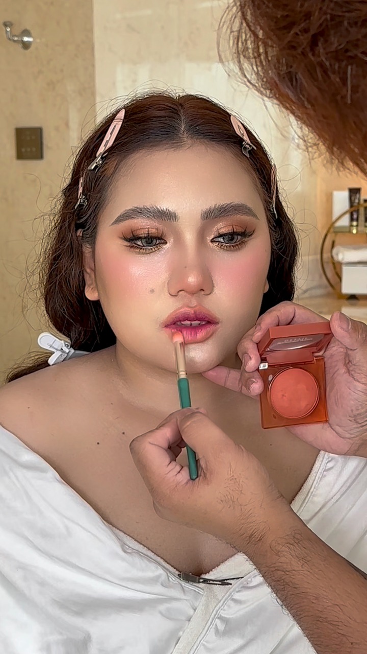 Detailed Makeup Tutorial of SIGNATURE MAKEUP LOOK Makeup By Jhuff and ...