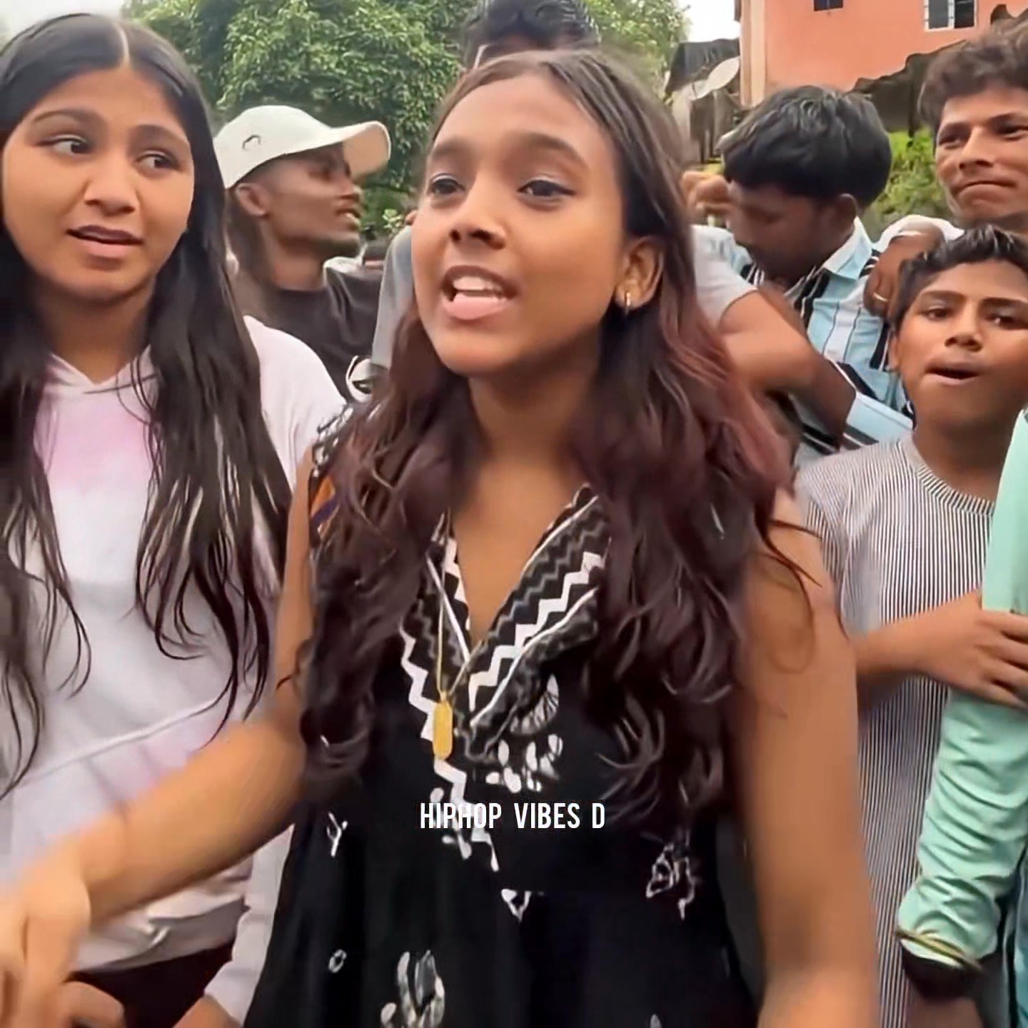 Her flow 🔥 / Indian Girl Rap 🌊 #hiphopvibesd | Hiphop Vibes | Facebook