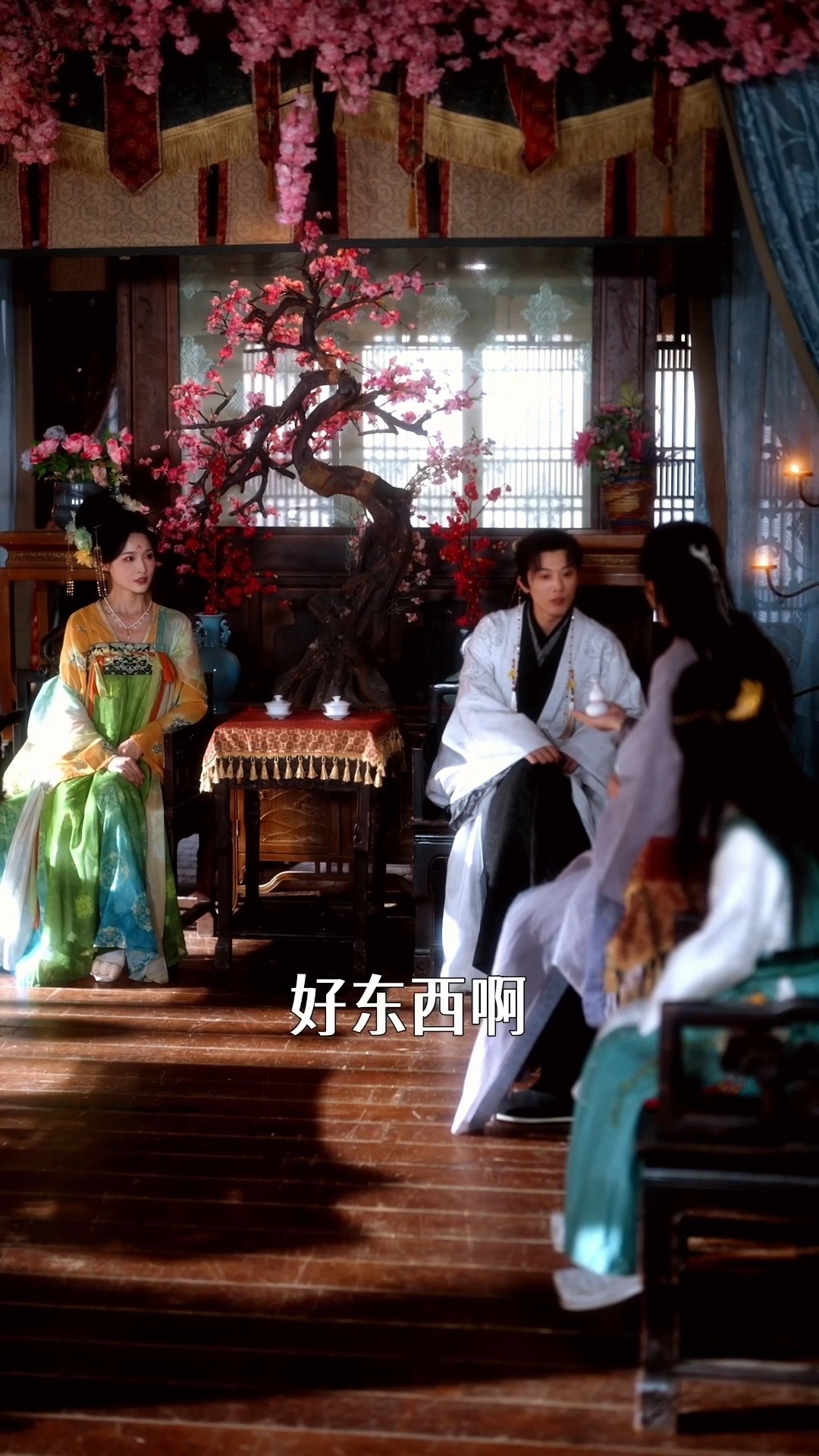 李是侥&甜九洛《家有悍妃爱纨绔》 倔强坚韧侯府千金VS扮猪吃老婆纨绔王爷，双强智性恋，两不受宠人相互取暖，想去扶持颠覆江山。上一世错付良人被 ...