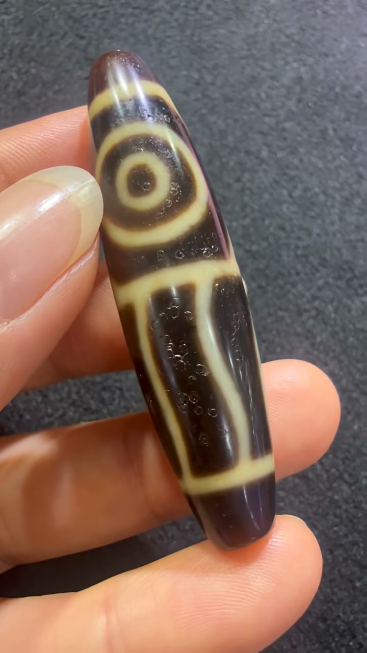 台湾牙黄手工特殊二眼天珠尺寸14.2x56.5mm 结缘价💰RM330 | 鸿福天珠
