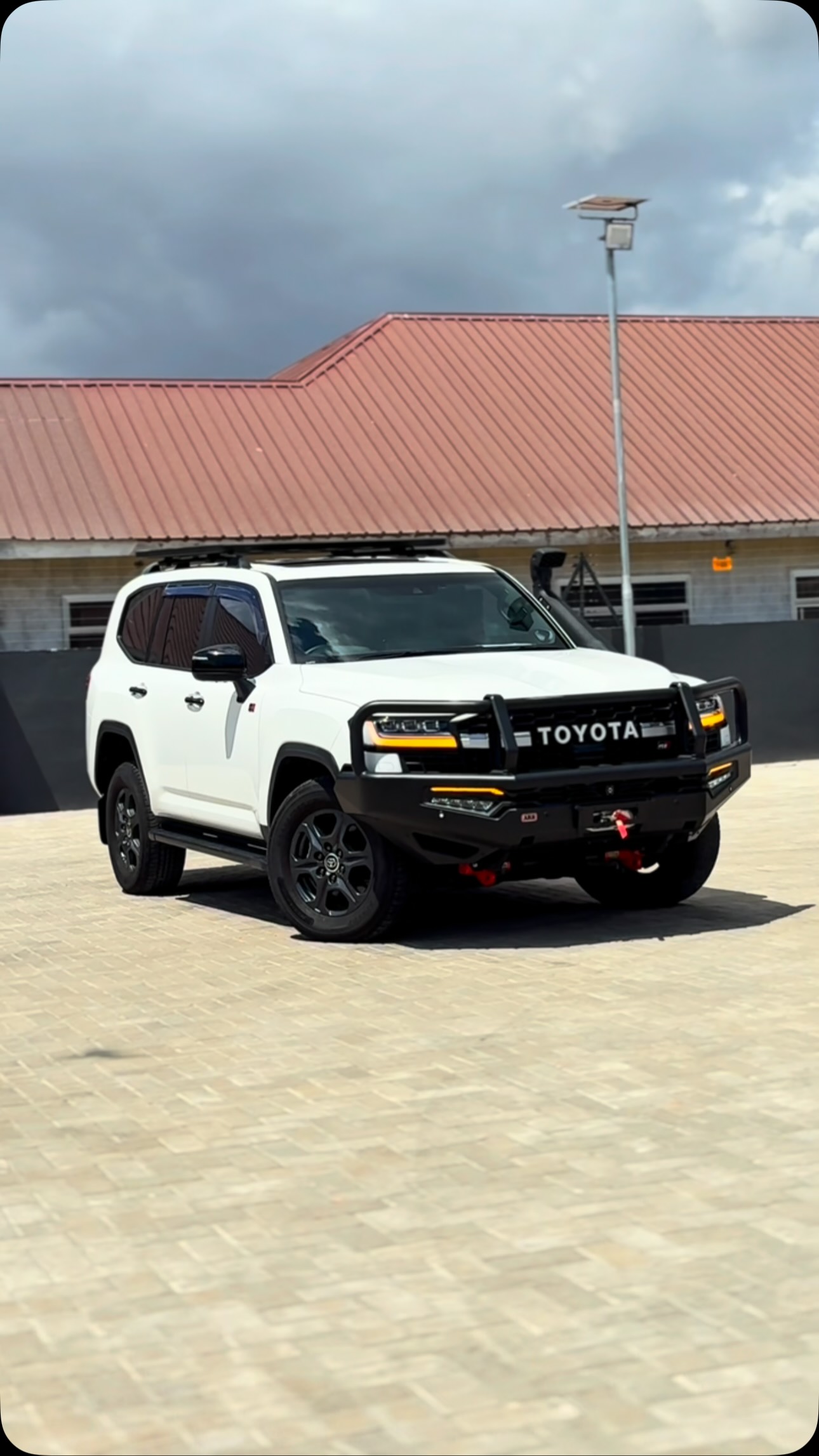 a TOYOTA LC (300 SERIES ) 🔥🔥🔥 Price : 380,000,000 plus