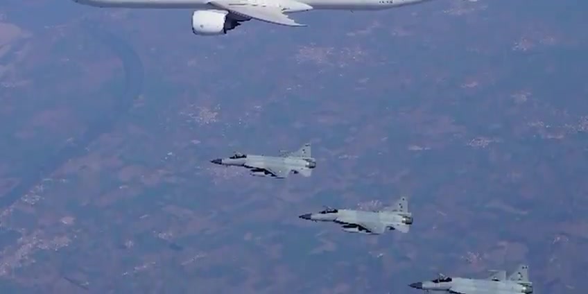Six PAC JF-17C Thunder Block III fighter jets of the Pakistan Air Force ...