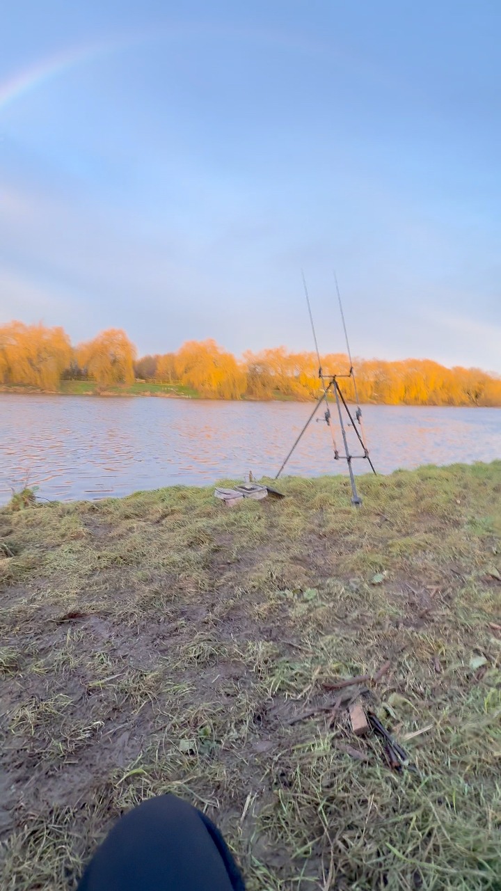All the gear, no idea 🤣🎣 #tackleguru #mainlinematch #barbelfishing # ...