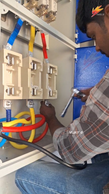 UG Cable Lug Connection To 500A Fuse Carrier Connect Point 💡🔌 ...