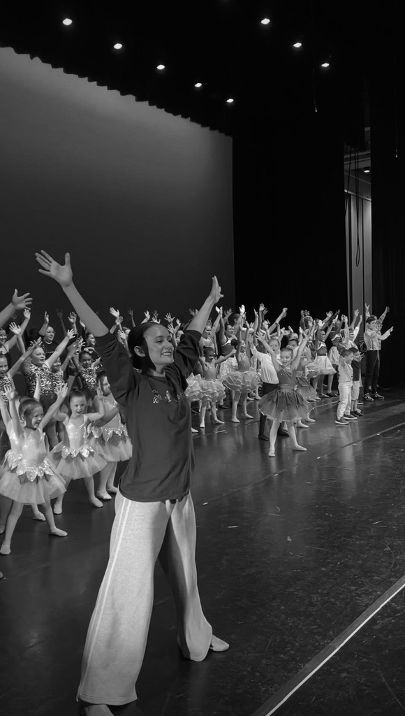 メンテナンス GENTLE TOKYO ONE MORE DANCE CURTAIN CALL Curtain Call Dance Center | Indianapolis IN