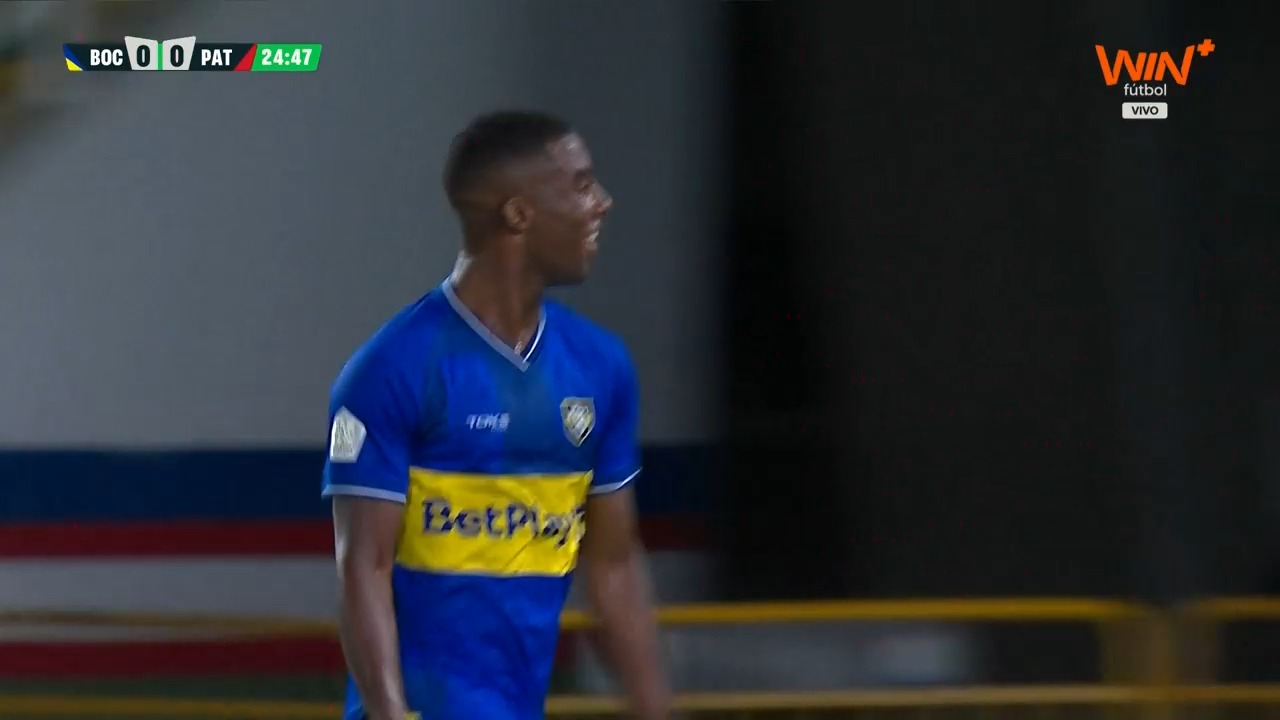 ¡EDWIN CARDONA, UN COBRO MAGISTRAL DE PENAL Y UNA DEDICATORIA ESPECIAL ...