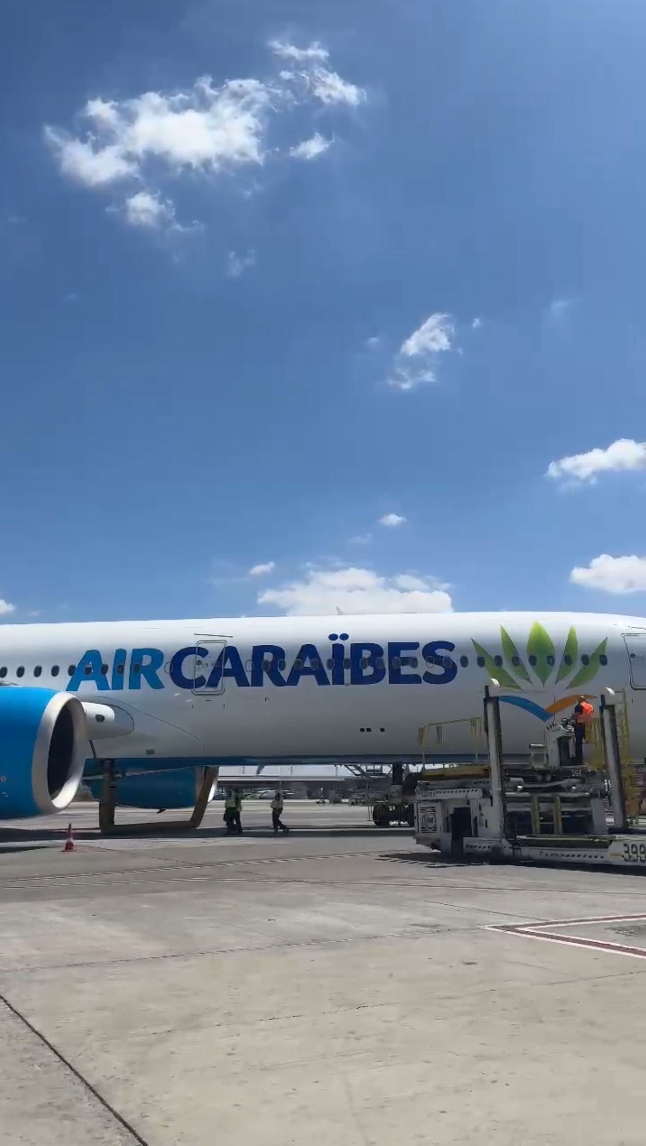 It’s nice to see you at Ben Gurion Airport 🇫🇷 אנחנו שמחים לראות את ...
