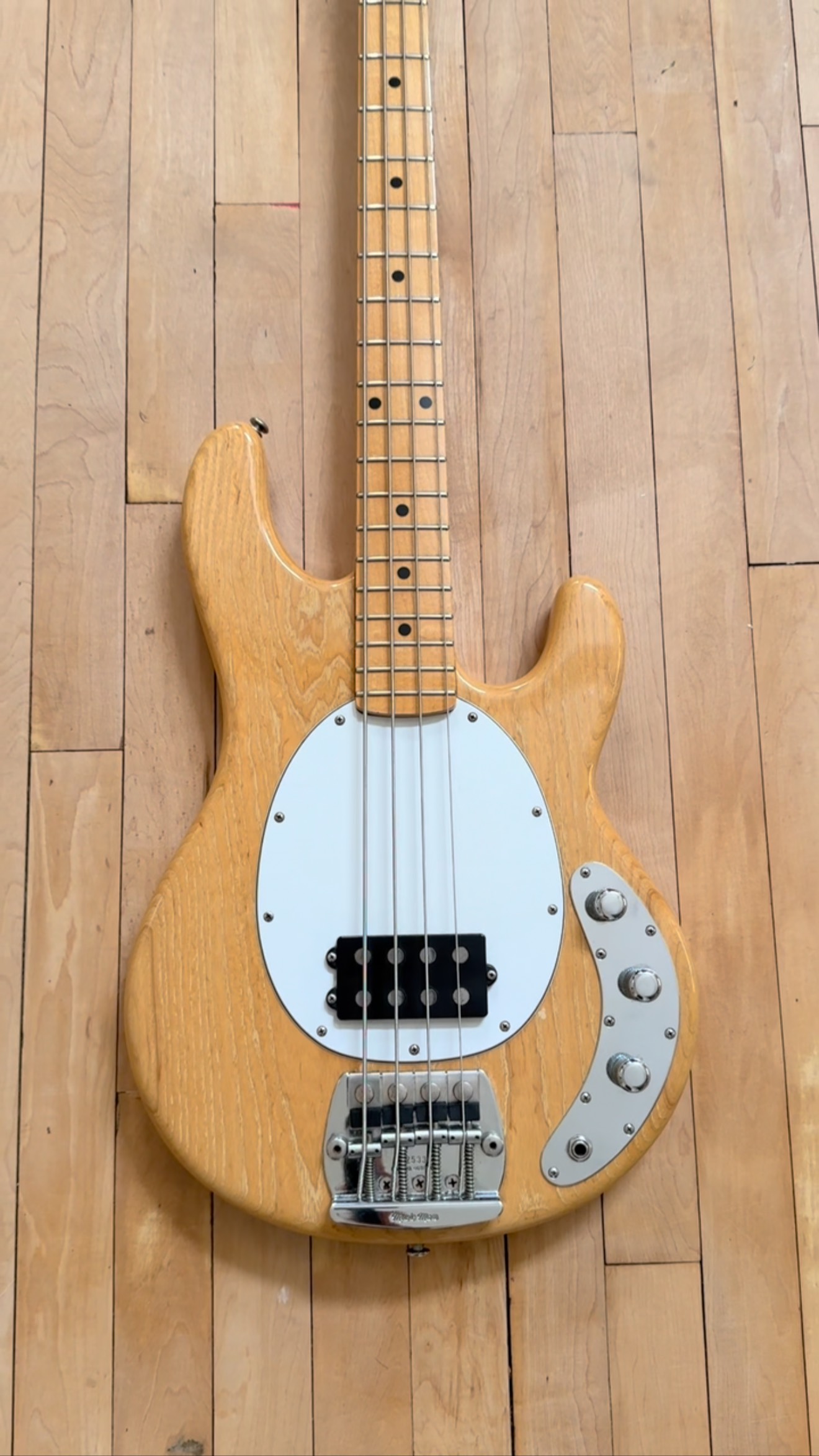 A 1987 Music Man Stingray with a Honeyburst finish. @bass_frontiers
