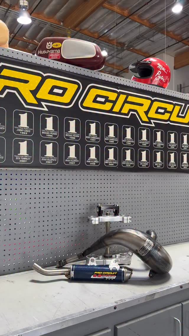 The ultimate 2-stroke upgrade❗️ Pro Circuit Champ Stamp Works
