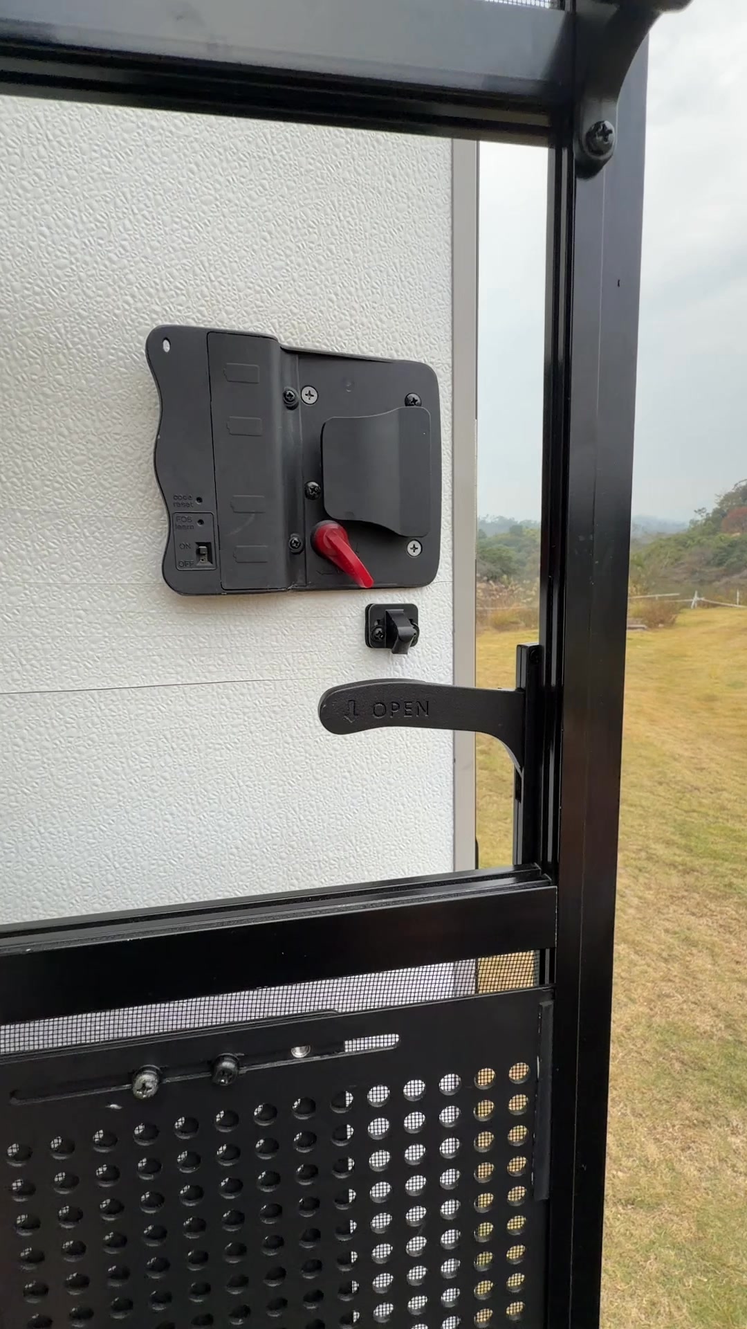Built to last 💪🚐Heavy-duty aluminum handle, complete install kit, and a ...