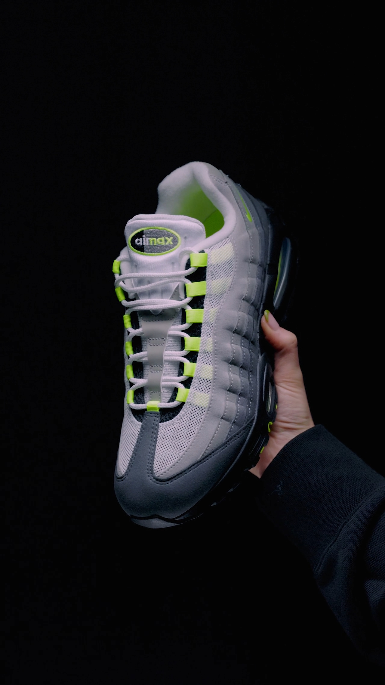 The Nike Air Max 95 OG “Neon” returns ? Reviving Sergio Lozano