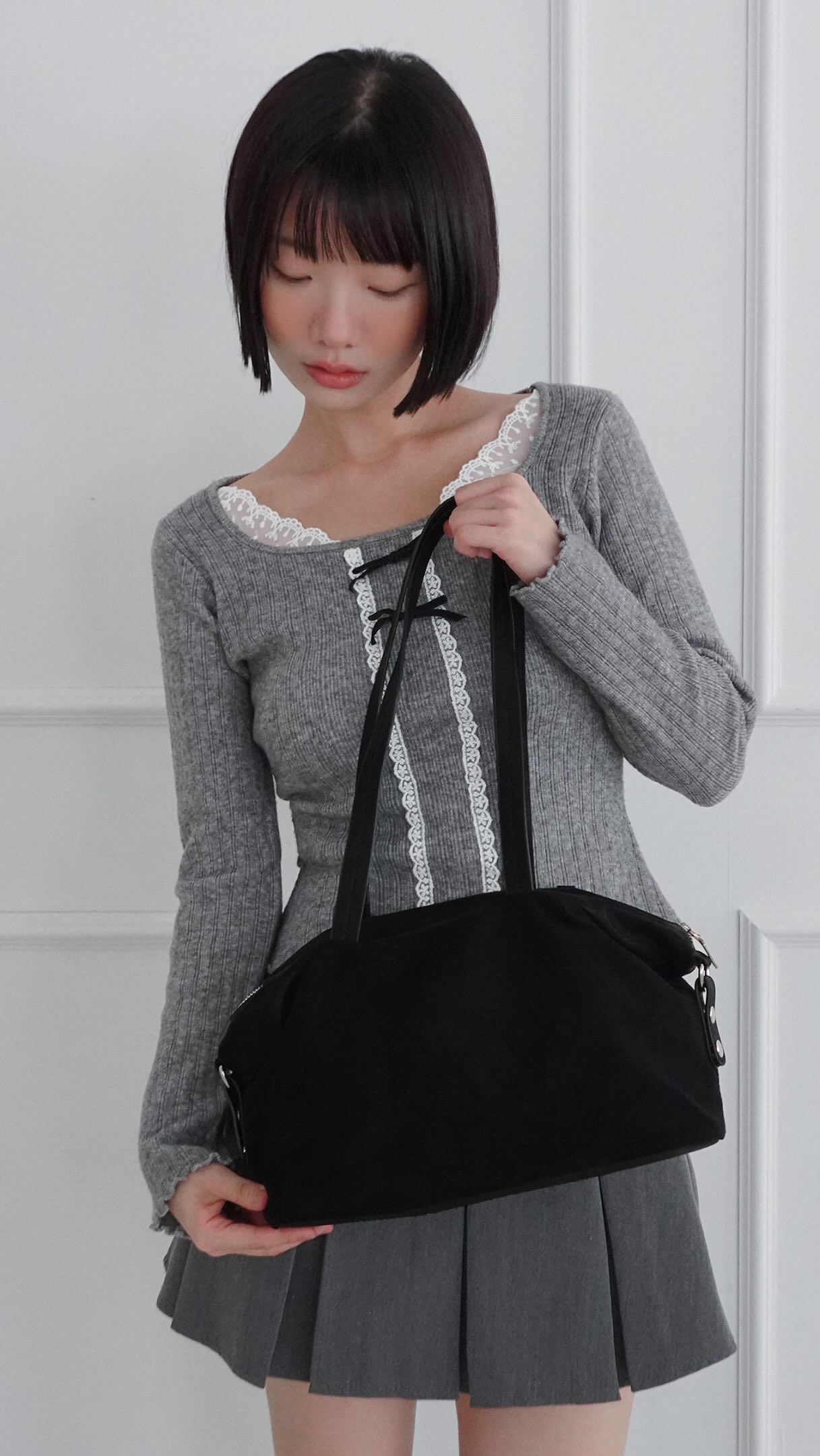 Mini Mini Square Bag Color：black / silver Price：¥7,990 