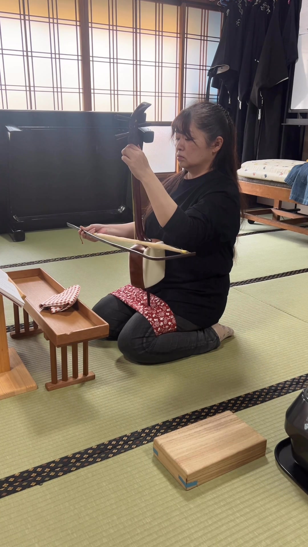 職人三線の音色のご紹介 製作者：上原 睦三 ナンバリング：NO.2335 冬