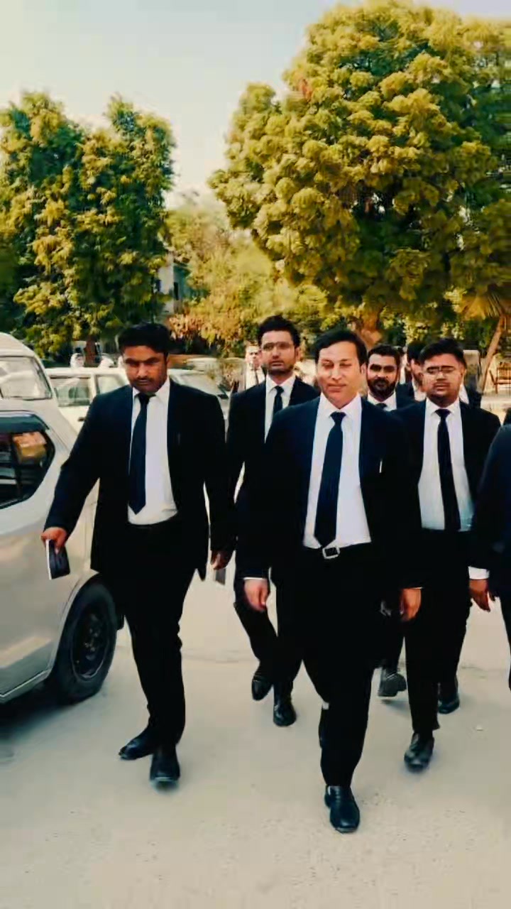سنڌ جي سونهري مٽيءَ مان اُڀرندڙ صدر هاءِ ڪورٽ بار بئرسٽر سرفراز ميتلو ...
