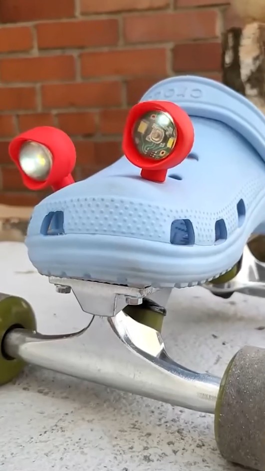 crocs-with-wheels-genius-demilked-facebook