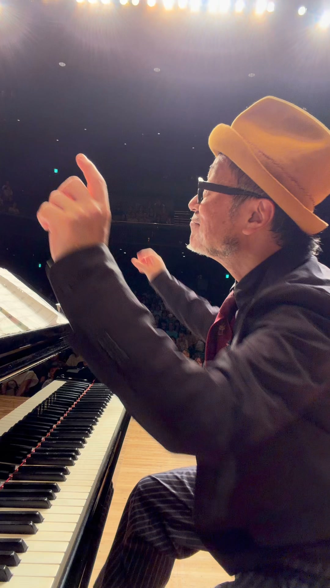 激レア タグ付 新品 大江千里トリオ アメリカ公演 2025 記念 Tシャツ 🗣️Special Message ▷ SENRI OE TRIO 今週の14日から始まる大江千里