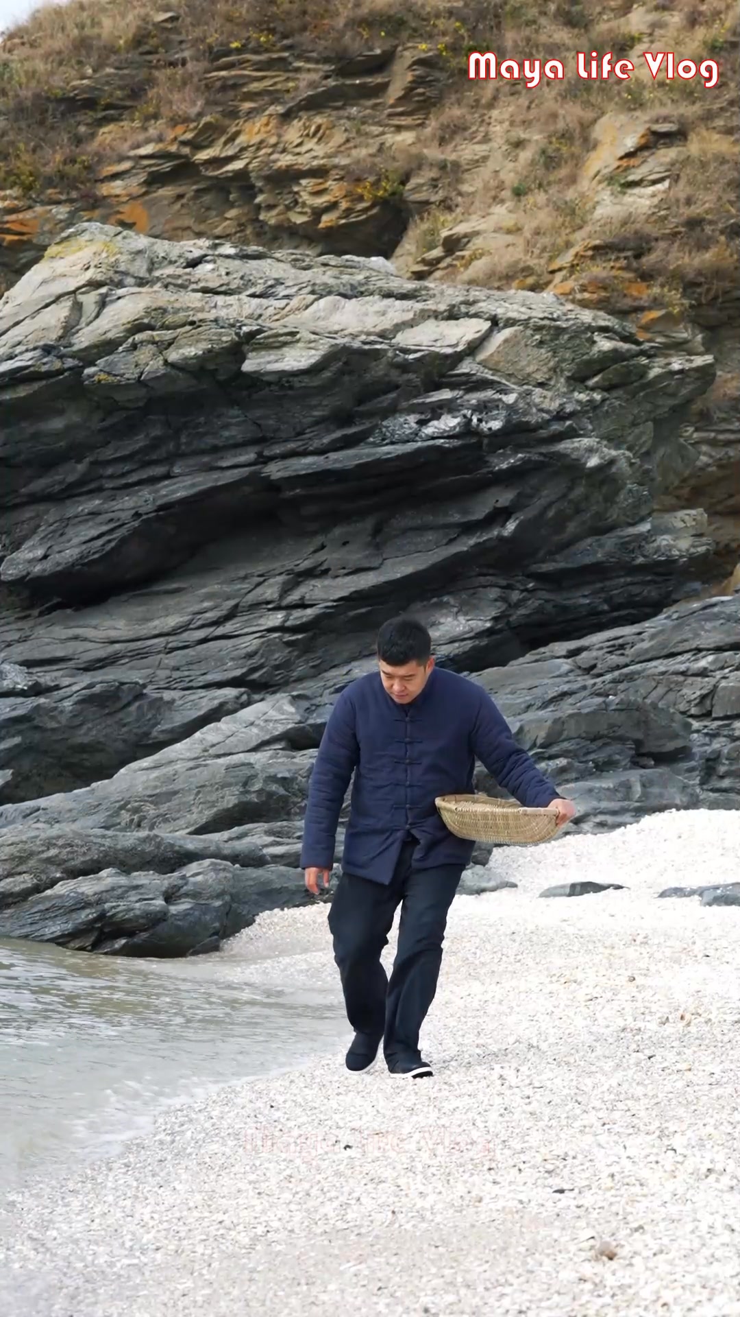 Maya Life Vlog - The conch shell supports the Tang... | Facebook