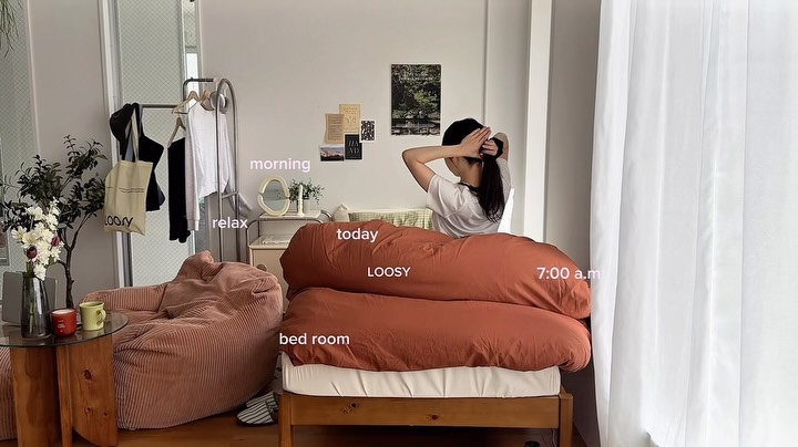 クリアテーブルってすぐ汚れちゃいそう…？／ Little Rooms限定販売の