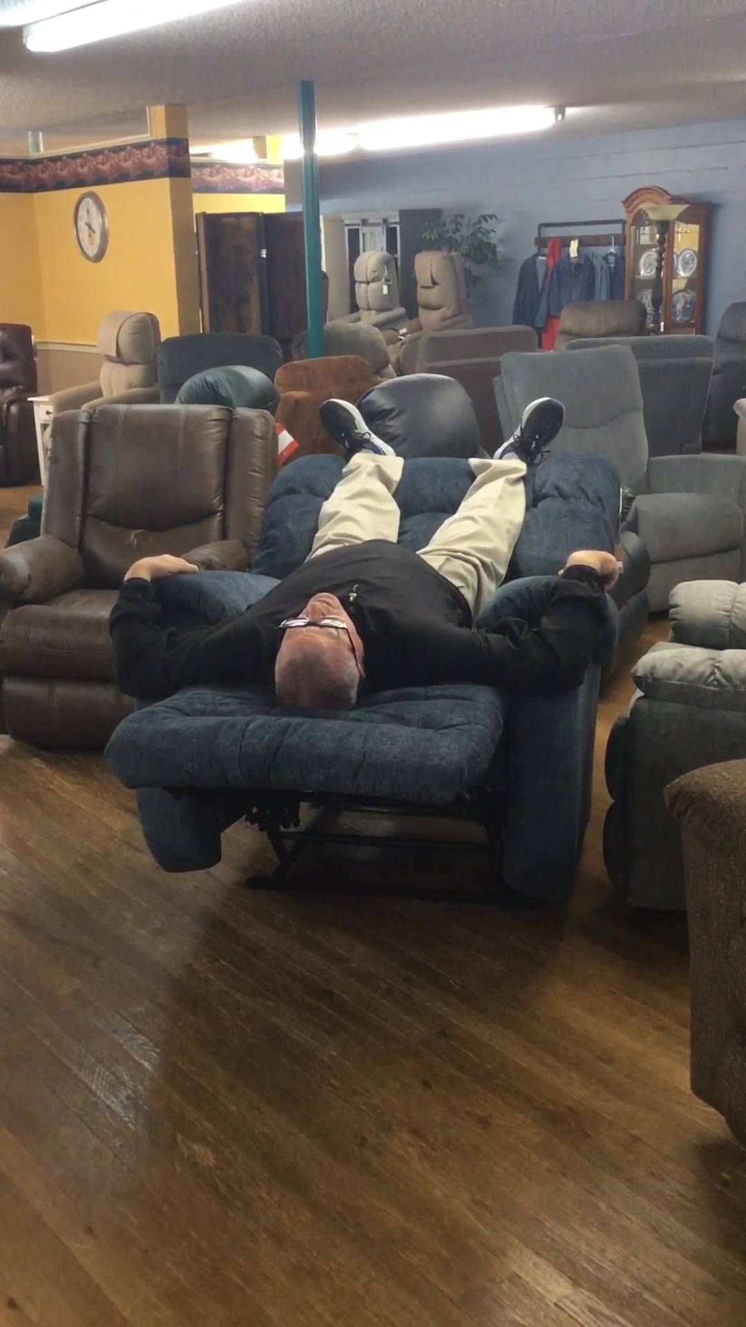 Rhoton Smith Furniture on Reels | Facebook