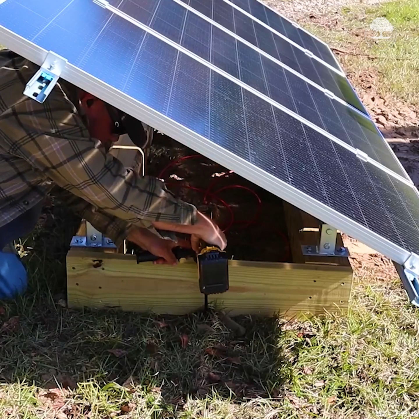 Installing an Emergency Portable SOLAR Array | The Kelley's country ...