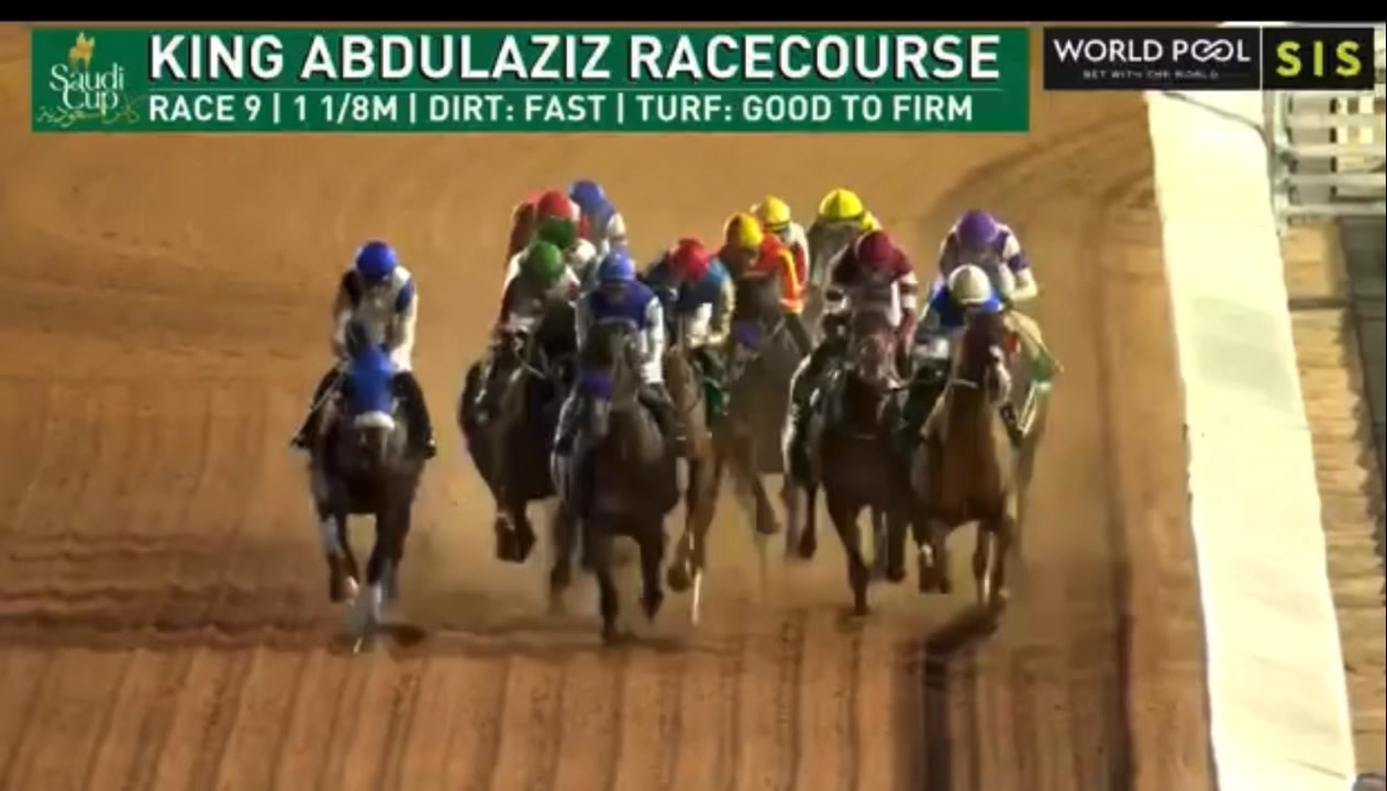 FOREVER YOUNG REPEATS!!!!! The superstar is now a two-time winner