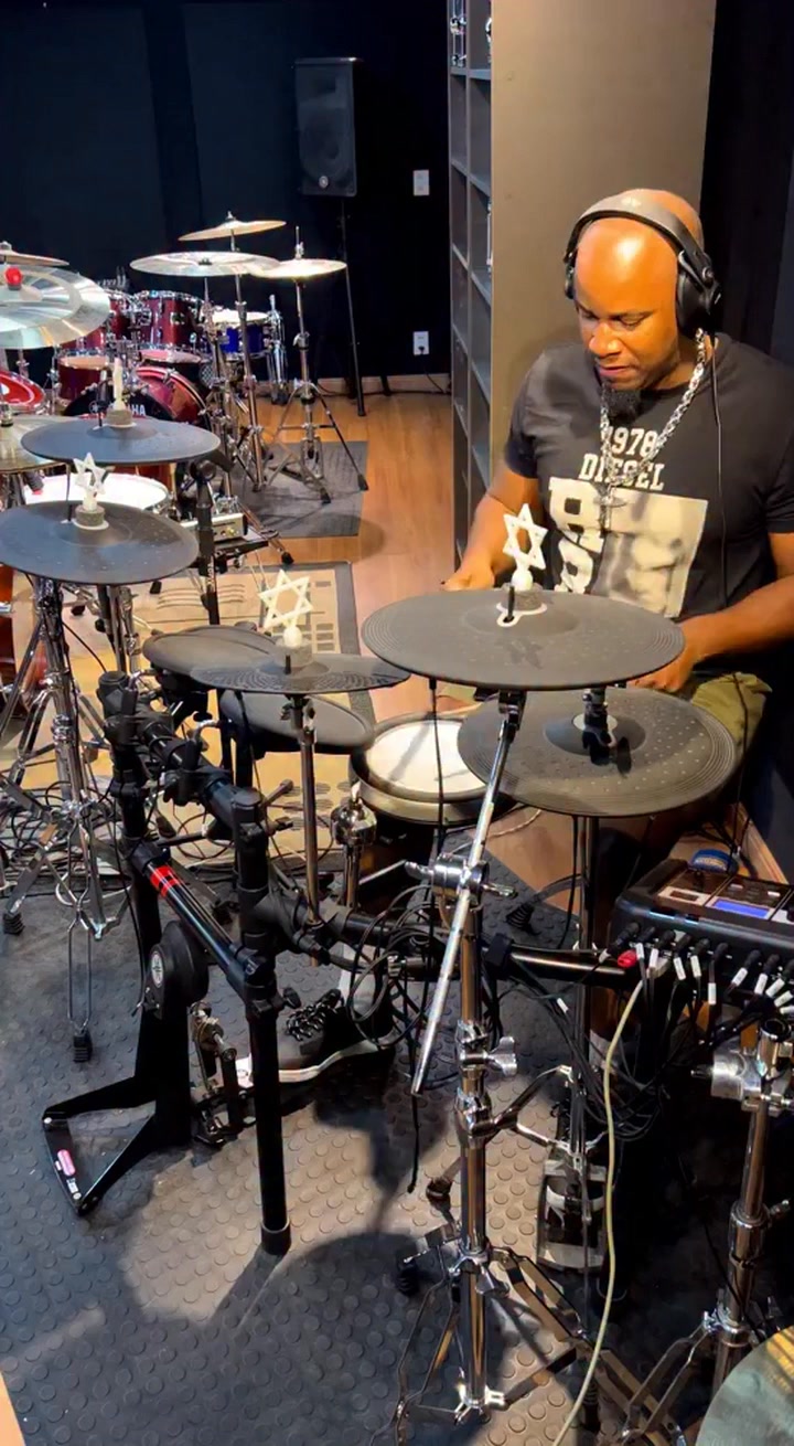 hello-everyone-today-training-drummer-drummer-drums-guitar