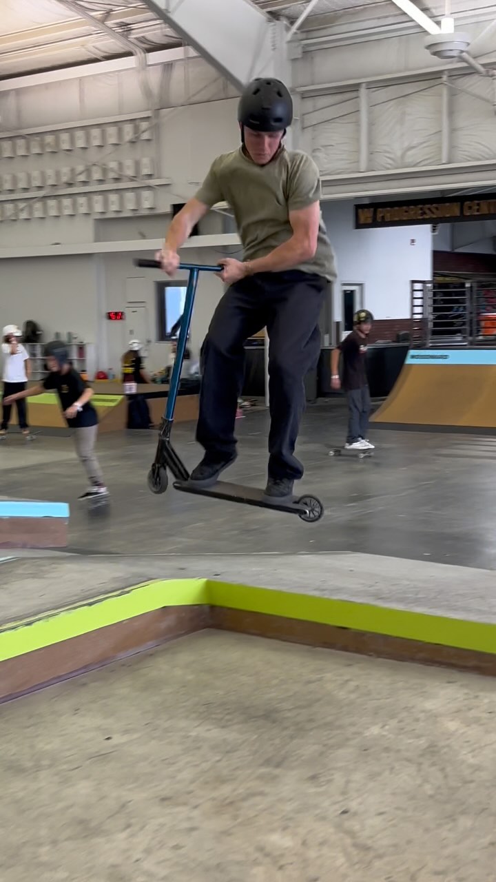 Bro just use the damn ramps #scootering | Scootering | Facebook