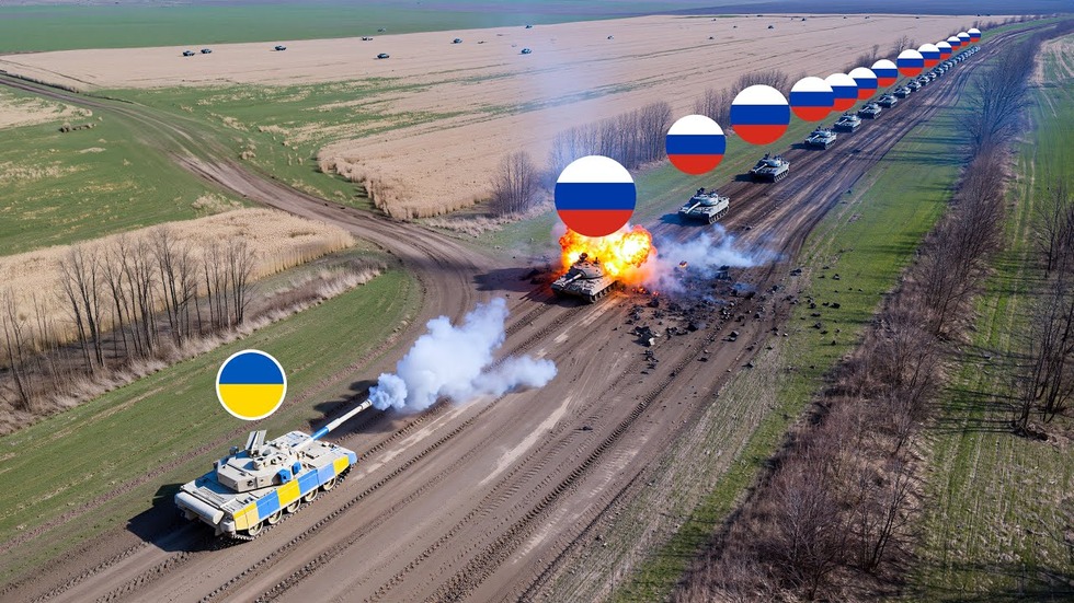 UKRAINIAN DRONES OBLITERATE RUSSIAN ARMORED CONVOY ON THE FRONTLINE ...