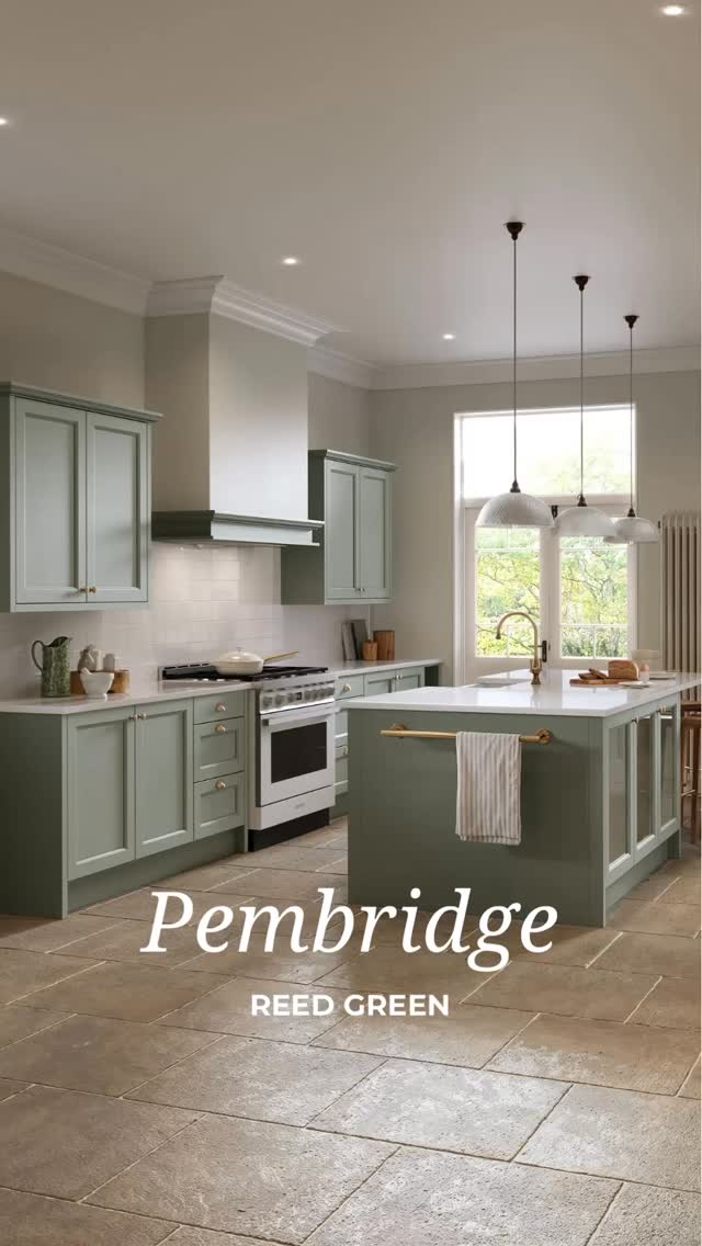 One of our most popular ranges and colours, the Pembridge Door in Reed ...