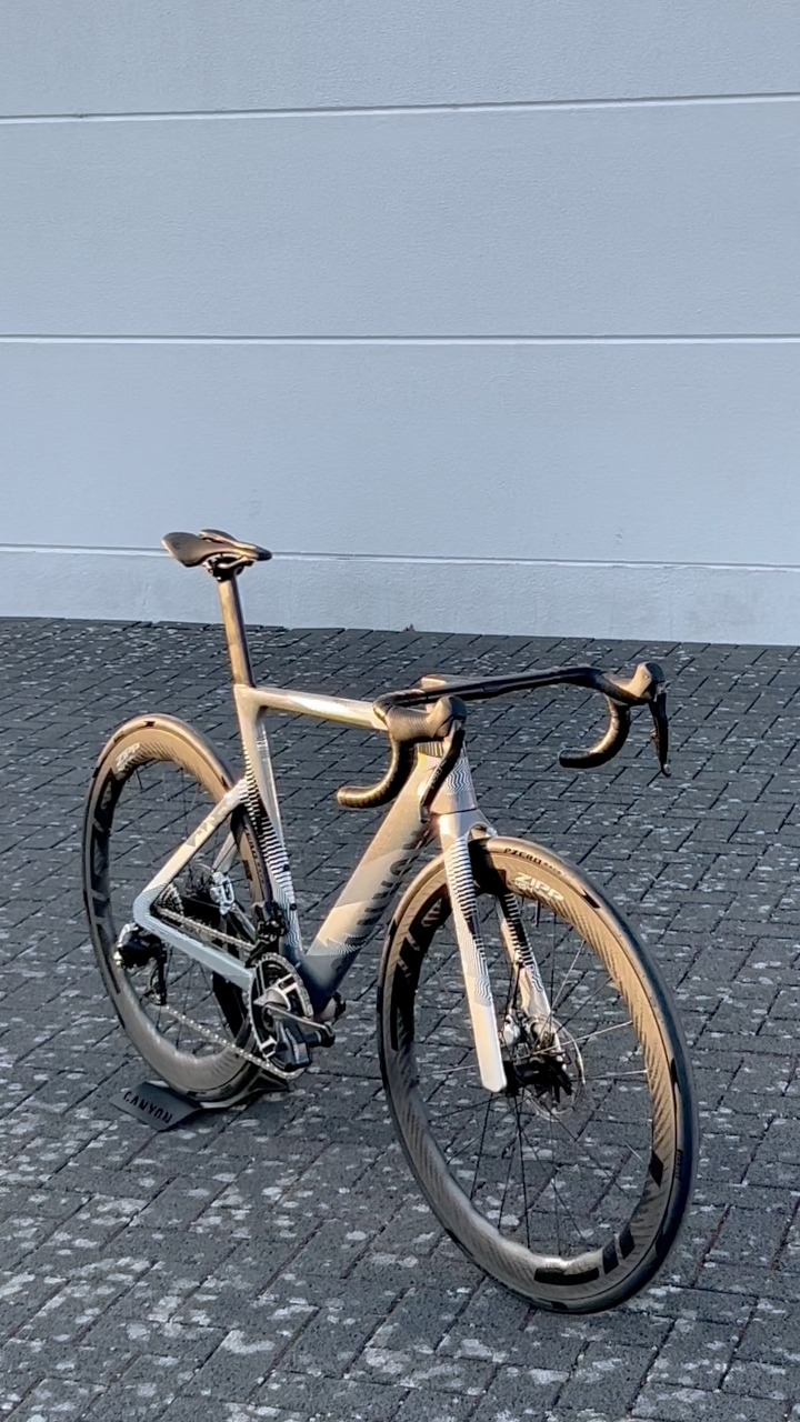 Every detail engineered to perfection #reelsfbシ #v2bike #roadbike | V2 ...