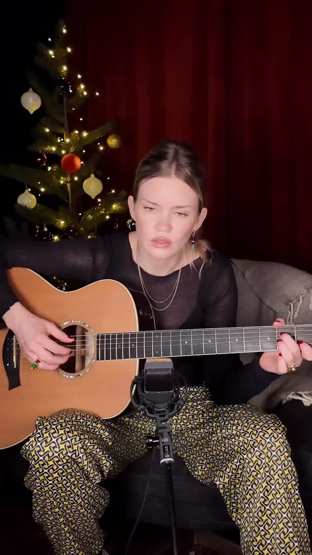LUCKA 19 🎄 Mary did you know ️💫 | Ida Redig