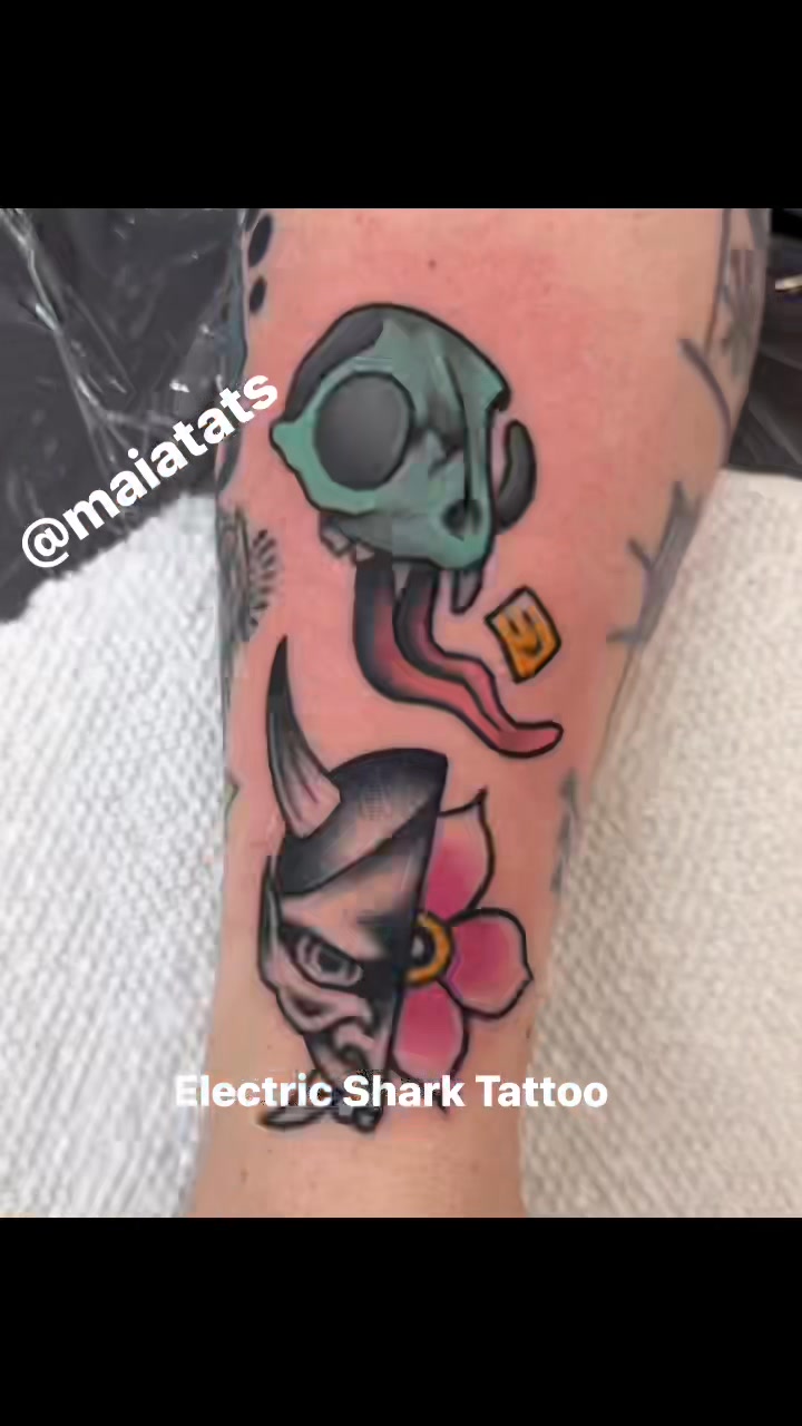 アート用品 erectrick shark tattoo